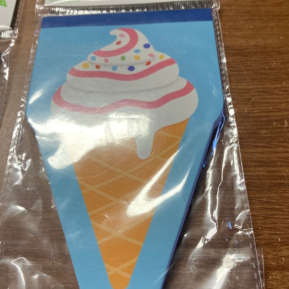 Colorful Notepad and Notebook Set - Picture 4 of 6